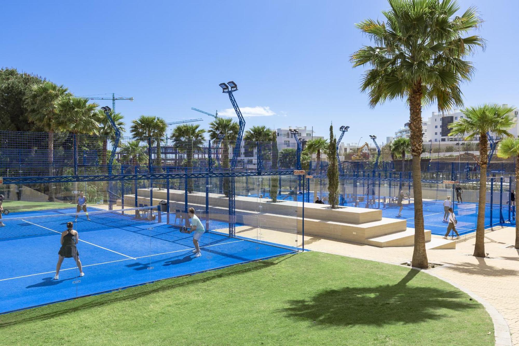 Luxury With Garden In Higueron Huoneisto Fuengirola